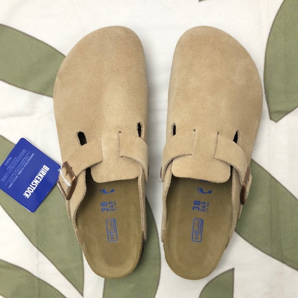 NWT Women's Latte Cream Suede Birkenstock Boston Shoes - Narrow Fit - Picture 2 of 8